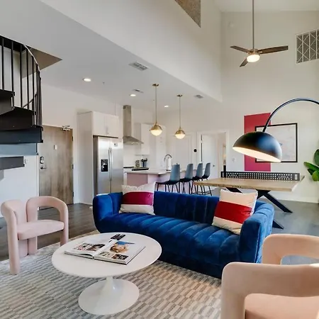 West End 4 Bd,4Bath Walk To Bars-Close To Broadway